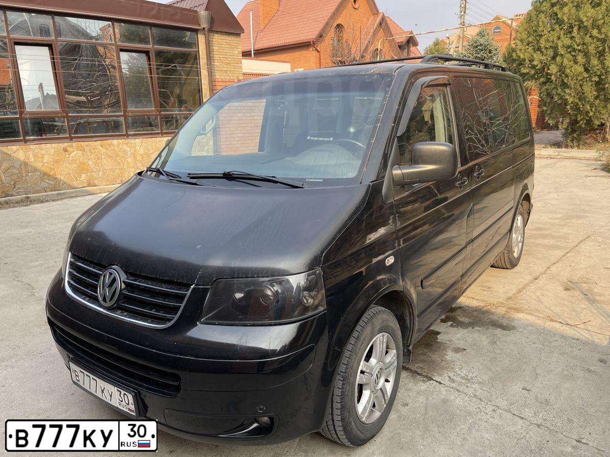 Фото автомобиля TOYOTA LANDCRUISER, 2006 — госномер В777КУ30. Цвет: ЧЕРНЫЙ