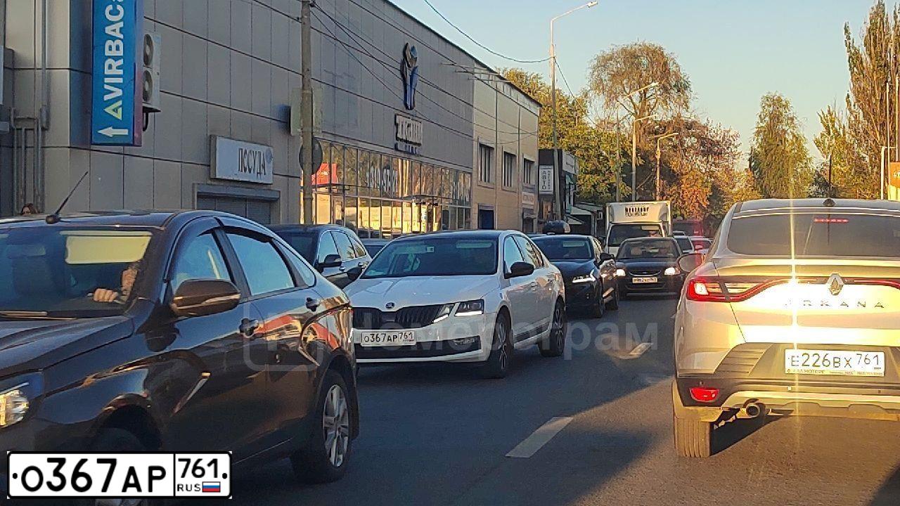 Фото автомобиля SKODA OCTAVIA, 2019 — госномер О367АР761. Цвет: МНОГОЦВЕТНЫЙ