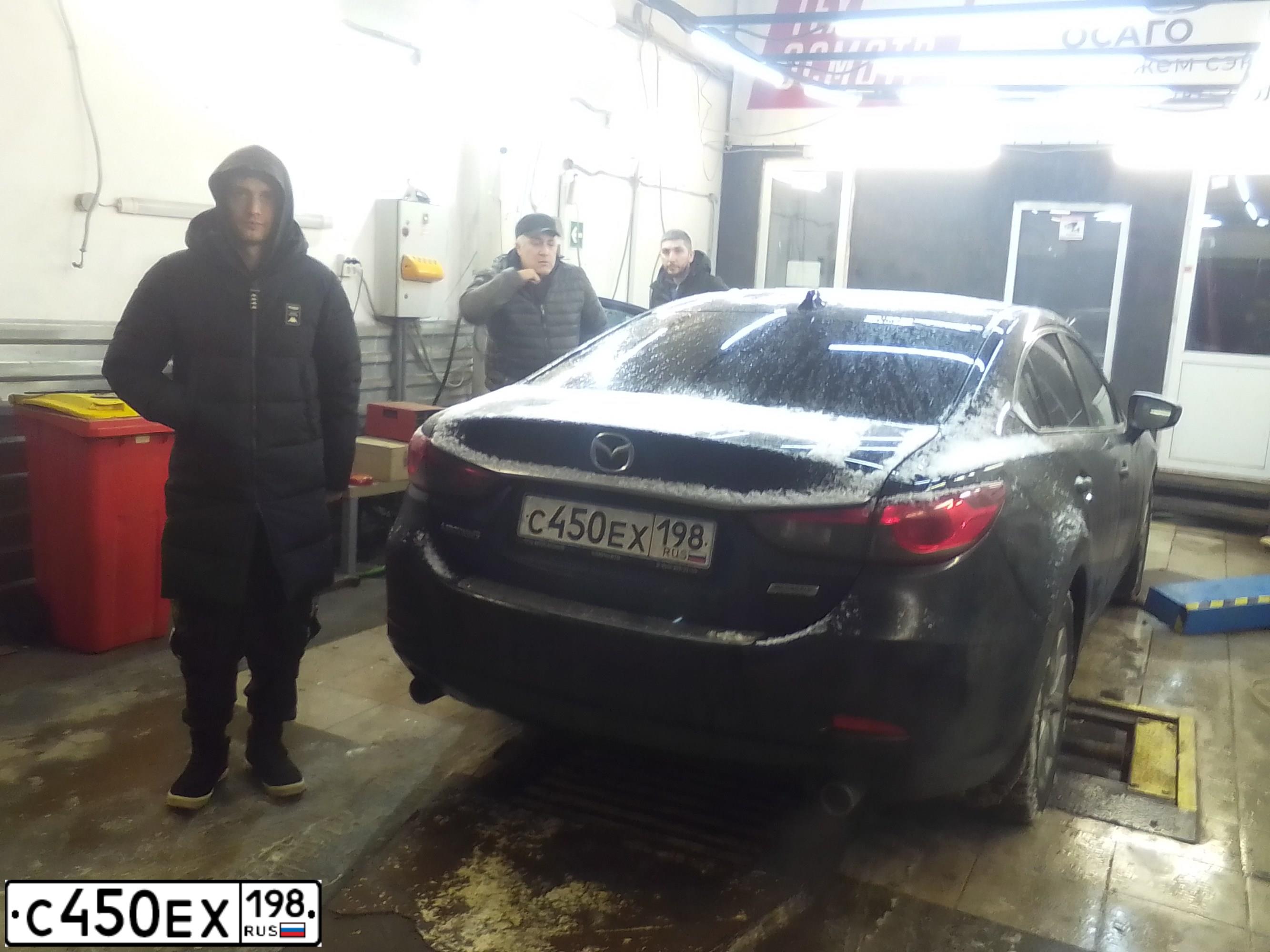 Фото автомобиля MAZDA 6, 2016 — госномер С450ЕХ198. Цвет: ЧЕРНЫЙ
