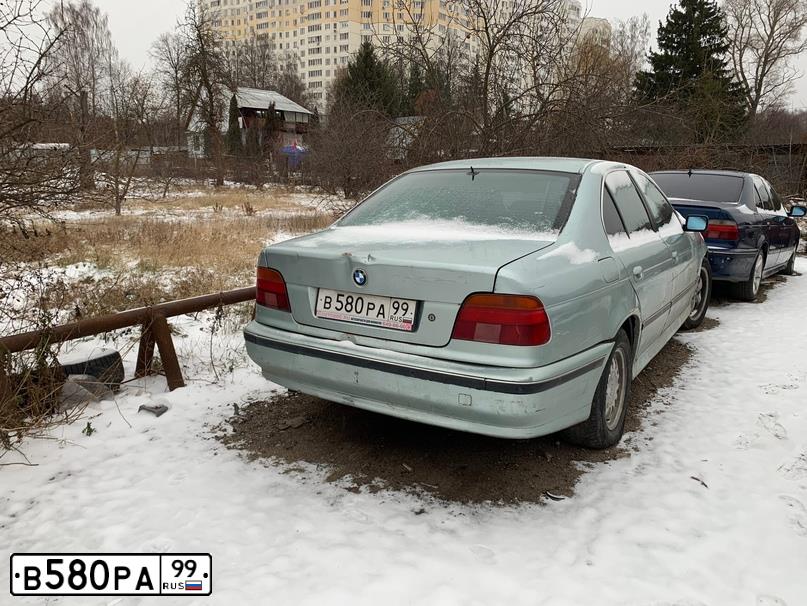 Фото автомобиля BMW W SERIE 5, 1997 — госномер Х947ВХ71. Цвет: СВЕТЛО-СЕРО-ЗЕЛЕНЫЙ