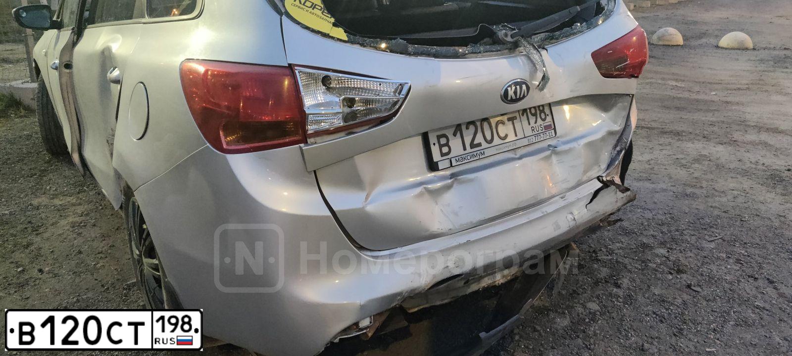 Фото автомобиля KIA CEE'D, 2014 — госномер В120СТ198. Цвет: ПЕРЛАМУТРОВО-СЕРЕБРИСТЫЙ
