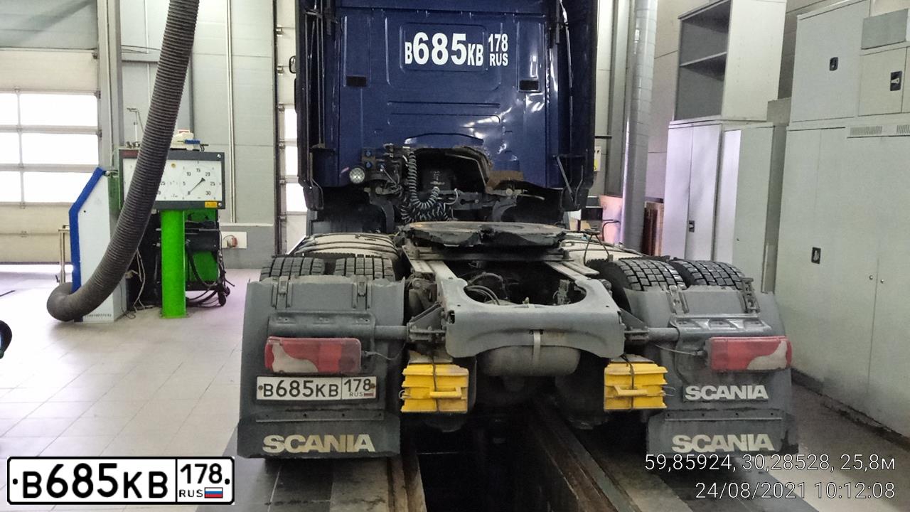 Фото автомобиля SCANIA G, 2011 — госномер О232МО154. Цвет: синий