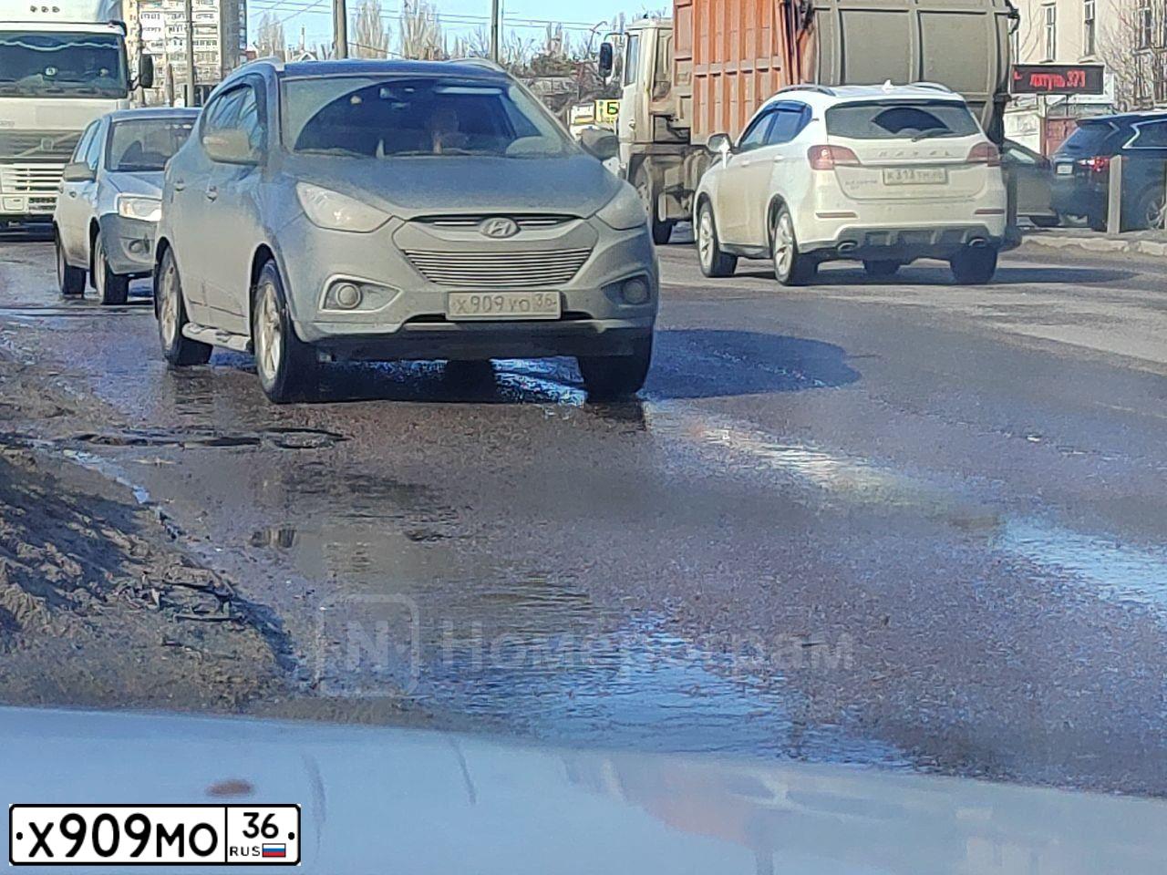 Фото автомобиля TOYOTA CAMRY, 2006 — госномер О267ХР22. Цвет: ЧЕРНЫЙ