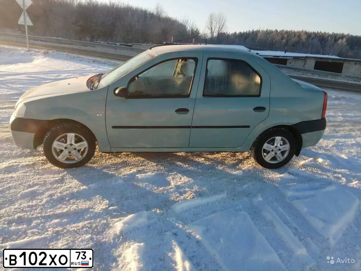 Фото автомобиля RENAULT LOGAN, 2008 — госномер Х611АХ63. Цвет: ЗЕЛЕНЫЙ СВЕТЛЫЙ