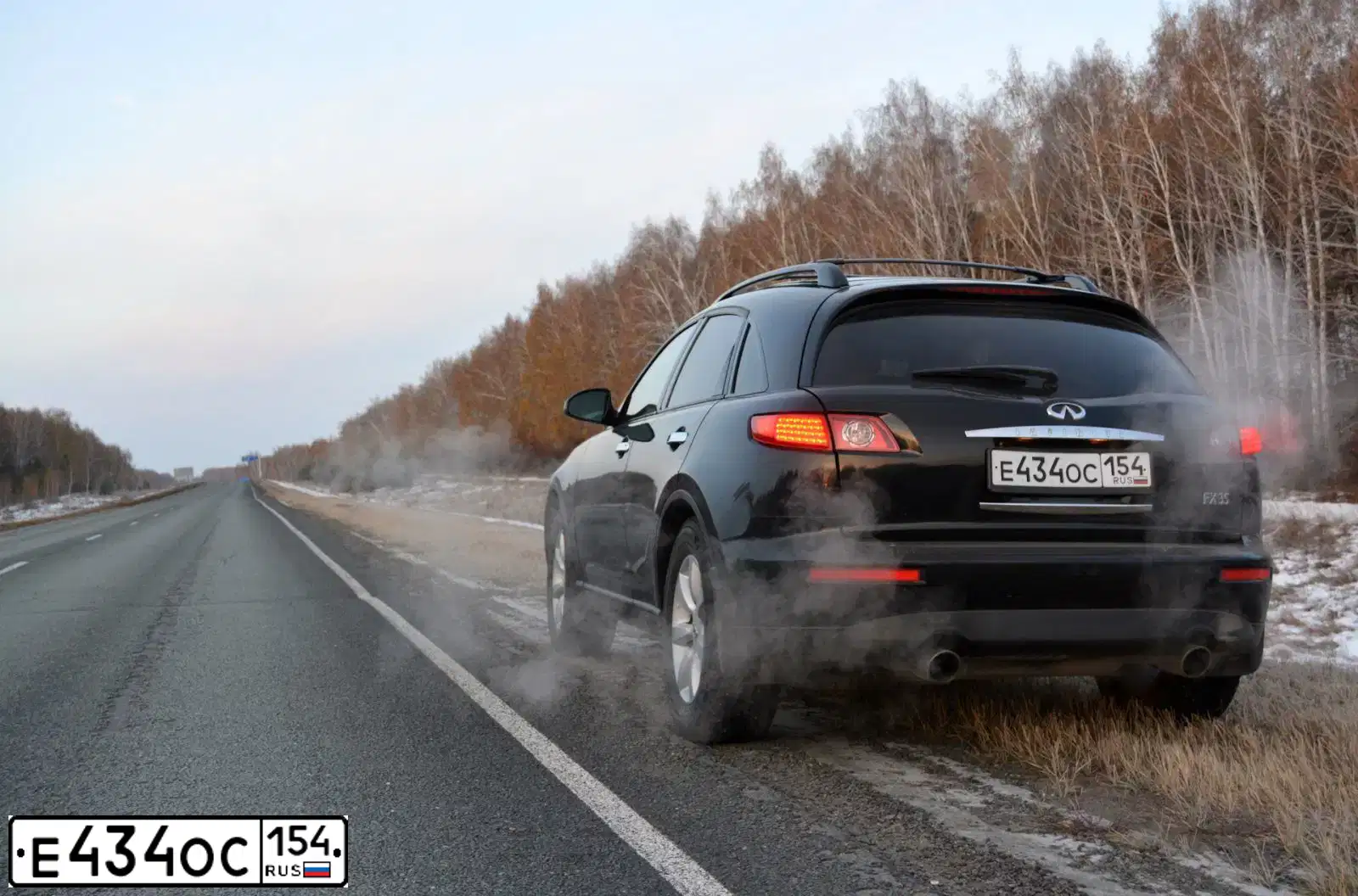 Фото автомобиля INFINITI QX70 /FX/, 2005 — госномер Е434ОС154. Цвет: ЧЕРНЫЙ