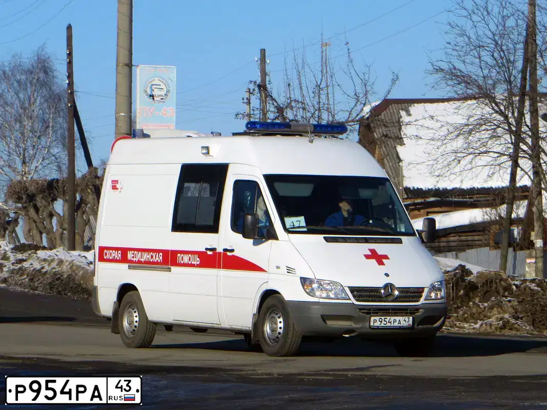 Фото автомобиля MERCEDES-BENZ 2232B0, 2015 — госномер Е212ВН550. Цвет: ЦВ СХ А1 ПО ГОСТ Р 50574-2019