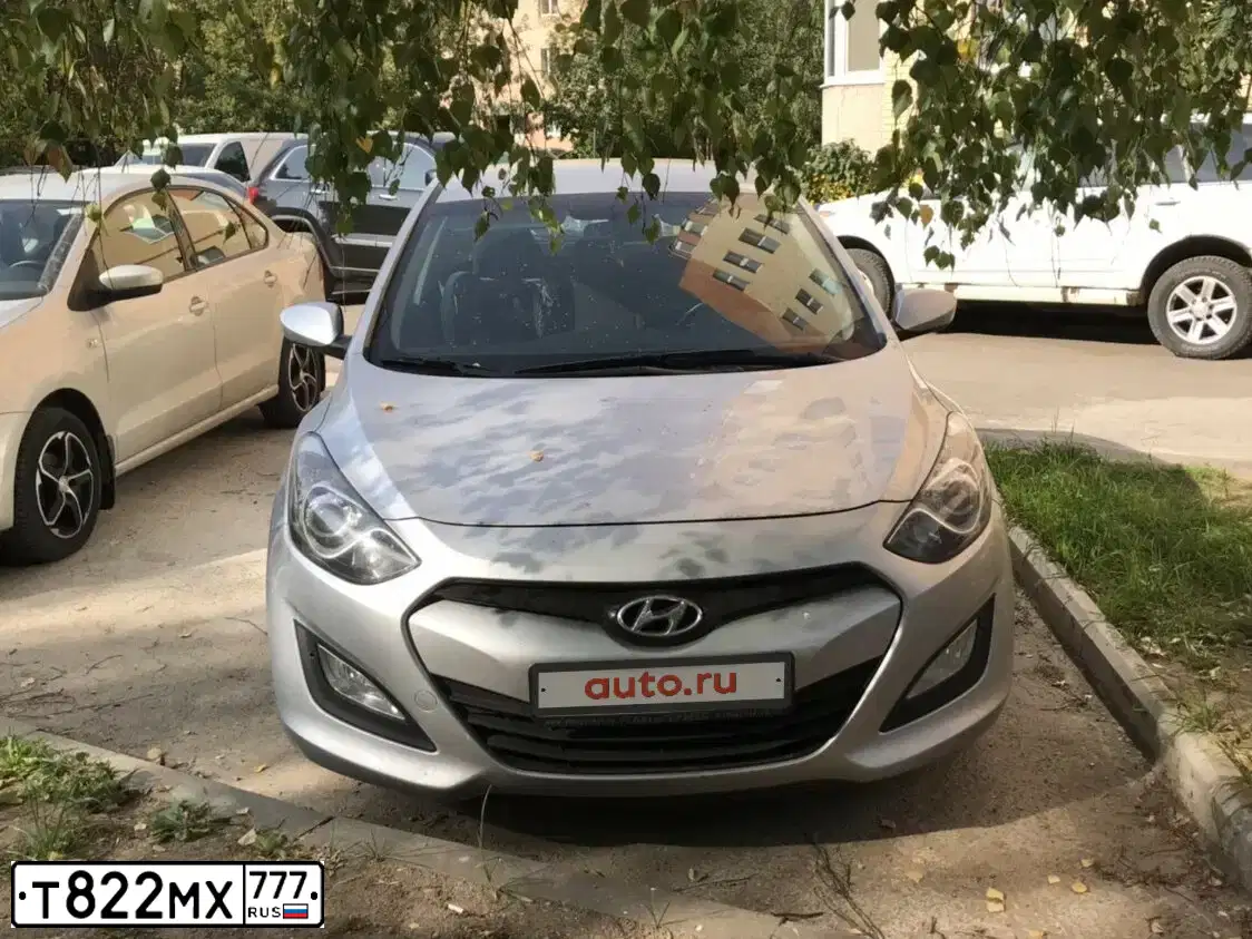 Фото автомобиля HYUNDAI I30, 2014 — госномер Т822МХ777. Цвет: СЕРЕБРИСТЫЙ