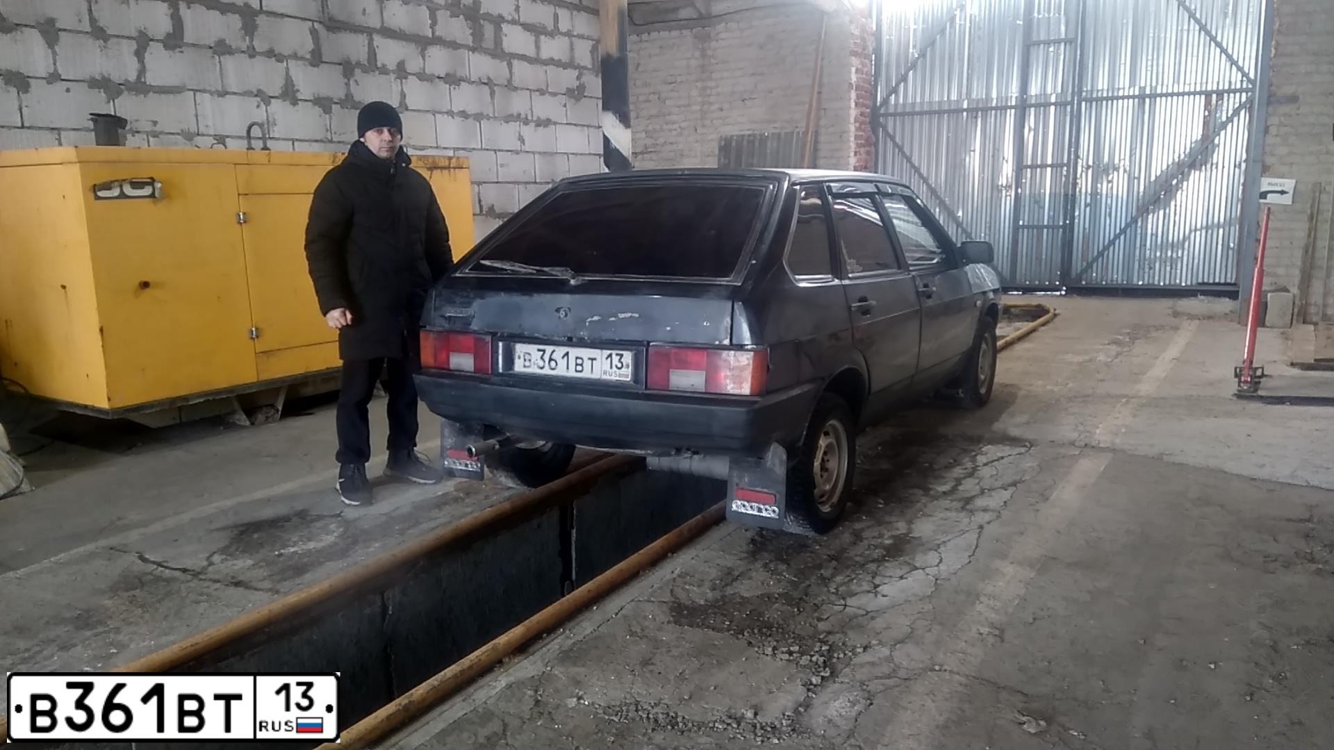 Фото автомобиля LADA 2106, 2003 — госномер К380ЕХ55. Цвет: СИНИЙ