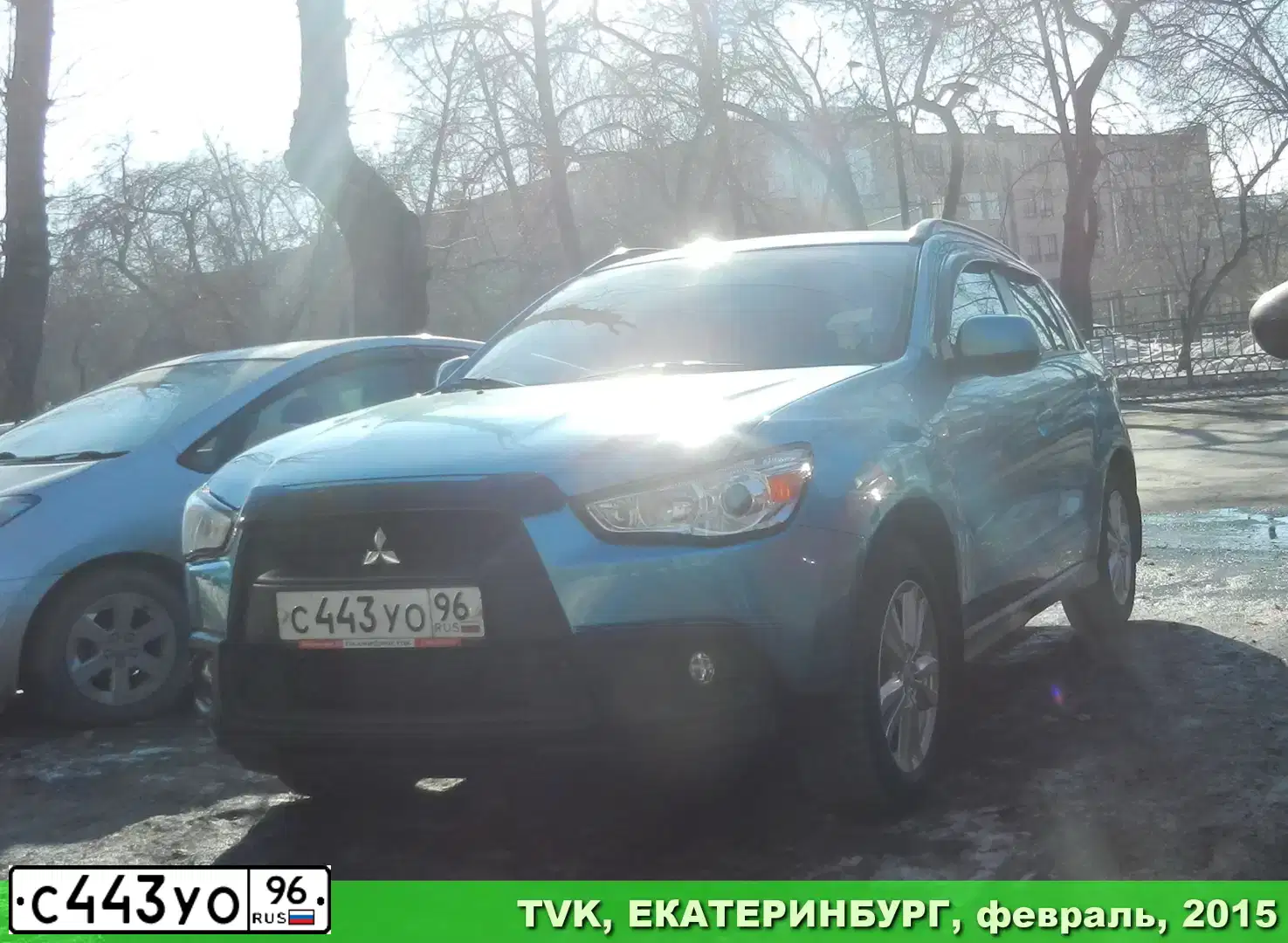 Фото автомобиля MITSUBISHI ASX, 2011 — госномер Н698ОК196. Цвет: голубой