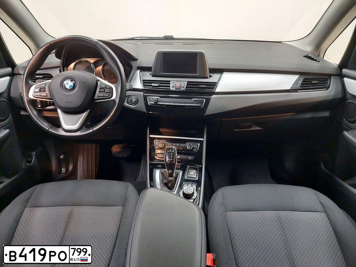 Фото автомобиля BMW W SERIE 2 ACTIVE TOURER, 2019 — госномер Е125ВВ977. Цвет: Белый