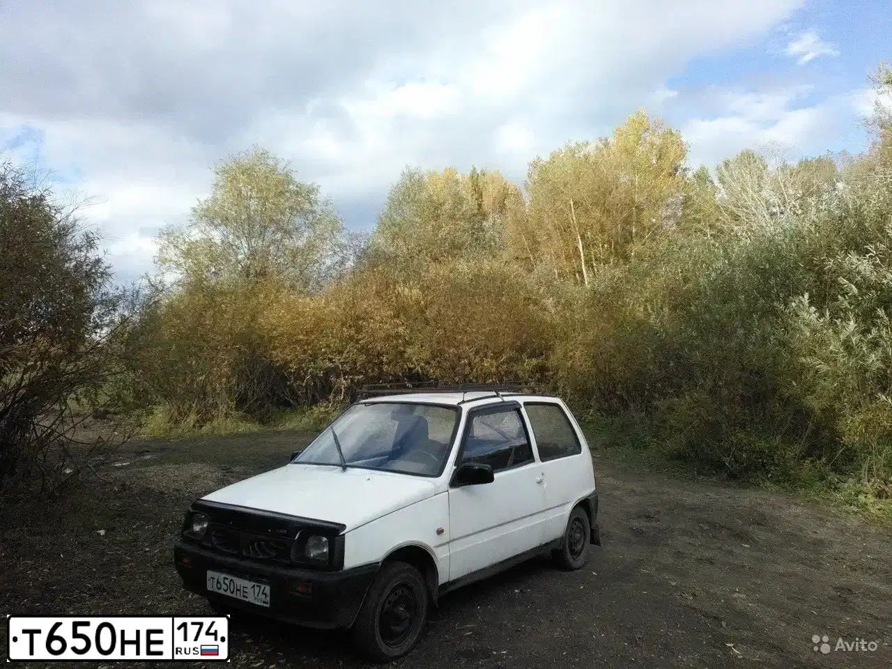Фото автомобиля SEAZ OKA, 2000 — госномер Р422УХ74. Цвет: Белый