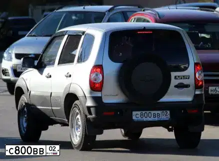 Фото автомобиля CHEVROLET NIVA, 2012 — госномер С800ВВ102. Цвет: СВЕТЛО-СЕРЕБРИСТЫЙ МЕТАЛЛИК