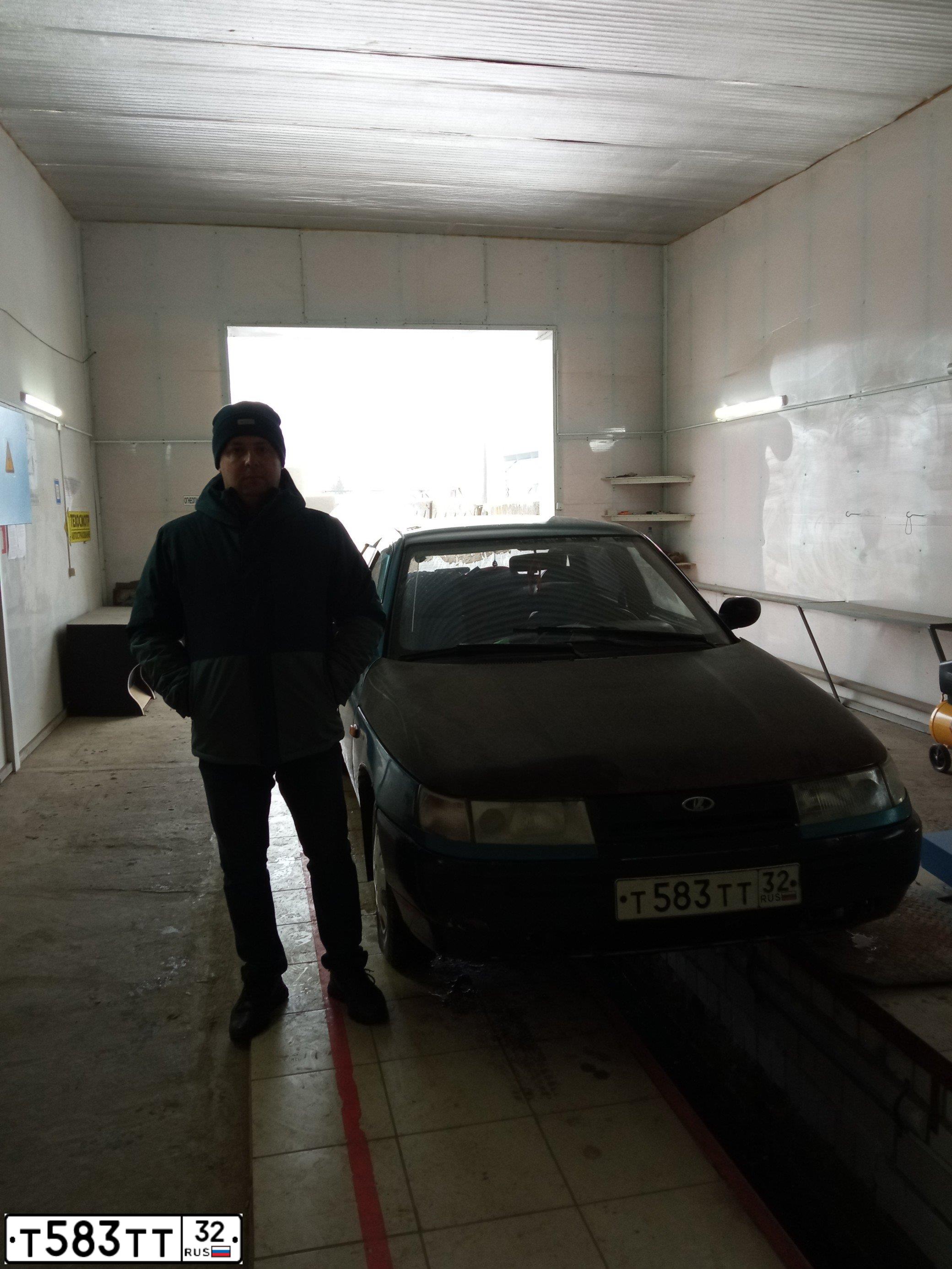 Фото автомобиля LADA 2110, 2000 — госномер Т583ТТ32. Цвет: АКВАМАРИН