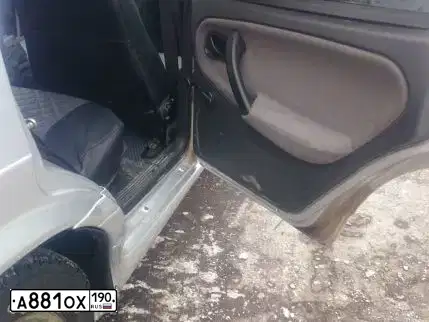 Фото автомобиля LADA 211440 LADA SAMARA, 2011 — госномер Т580КР71. Цвет: СВЕТЛО-СЕРЕБРИСТЫЙ МЕТ.