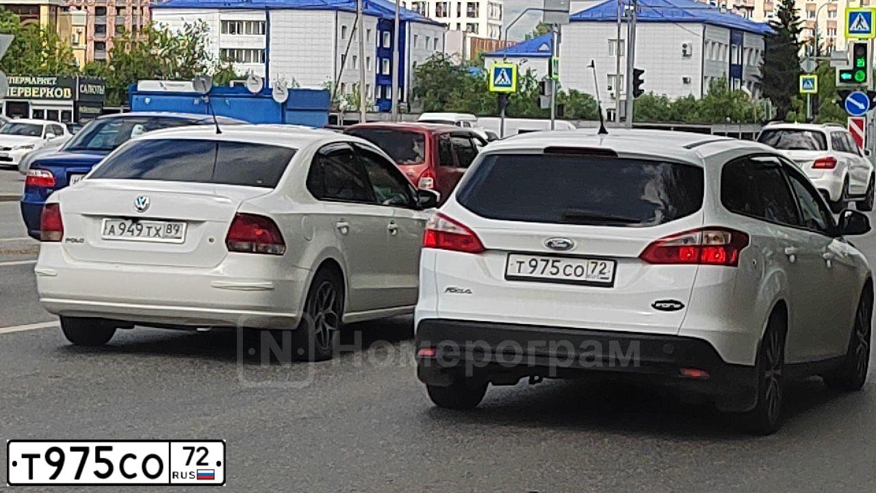 Фото автомобиля FORD FOCUS, 2014 — госномер Т975СО72. Цвет: Белый