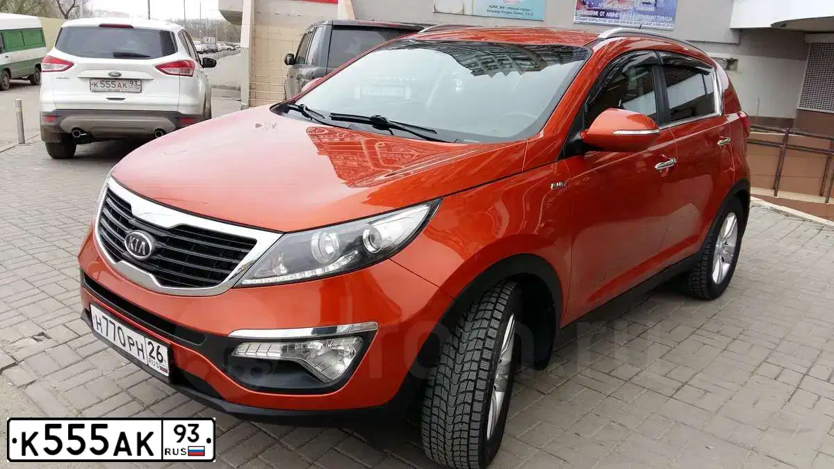 Фото автомобиля FORD KUGA, 2014 — госномер К555АК93. Цвет: БЕЛЫЙ
