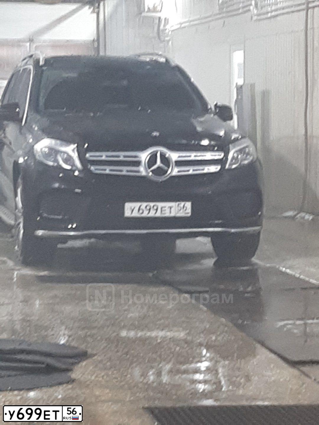 Фото автомобиля KIA SORENTO, 2012 — госномер У699ЕТ56. Цвет: ЧЕРНЫЙ