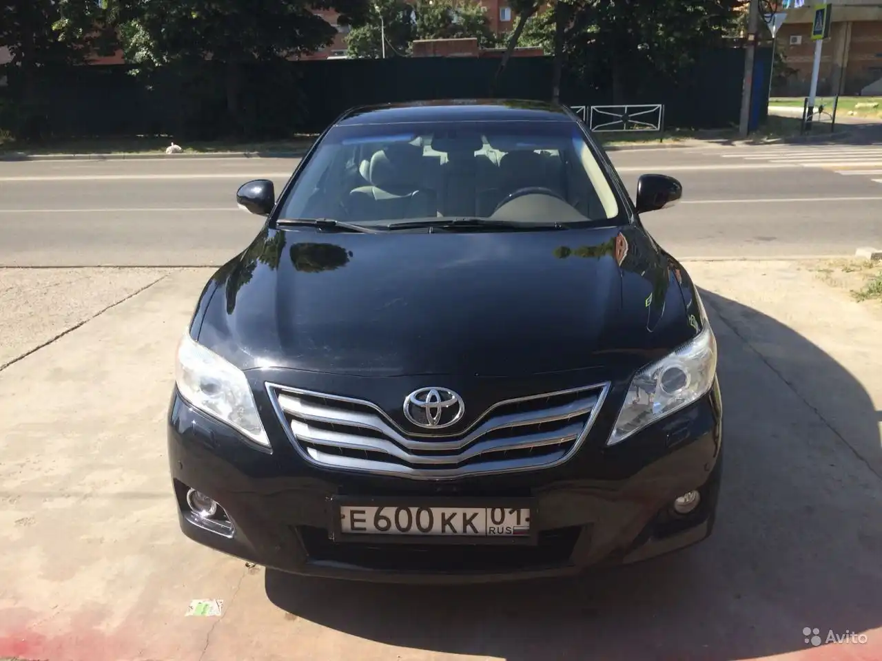 Фото автомобиля LADA 2170 PRIORA, 2013 — госномер Е600КК01. Цвет: БЕЛЫЙ