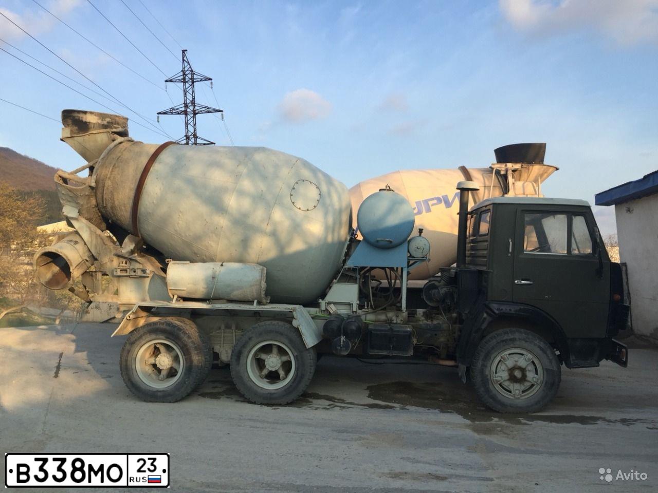 Фото автомобиля KAMAZ 55110 /6X4/, 1990 — госномер В338МО23. Цвет: ЗЕЛЕНЫЙ