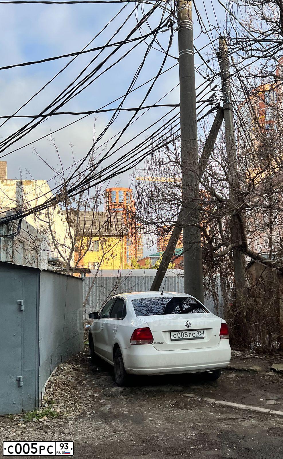 Фото автомобиля INFINITI QX50 /EX/, 2009 — госномер С005РС93. Цвет: БЕЛЫЙ