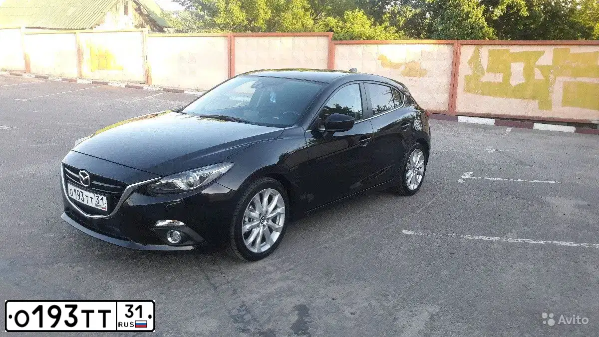 Фото автомобиля MAZDA 3, 2013 — госномер Е003УМ46. Цвет: ЧЕРНЫЙ