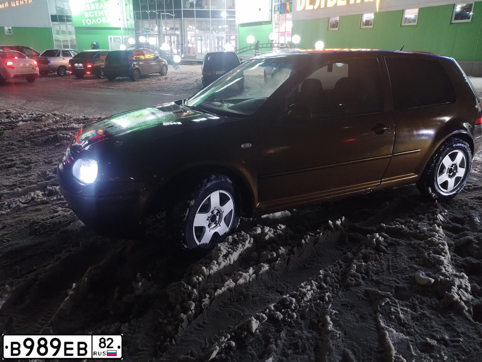 Фото автомобиля VOLKSWAGEN GOLF, 1999 — госномер В469МВ21. Цвет: КОРИЧНЕВЫЙ