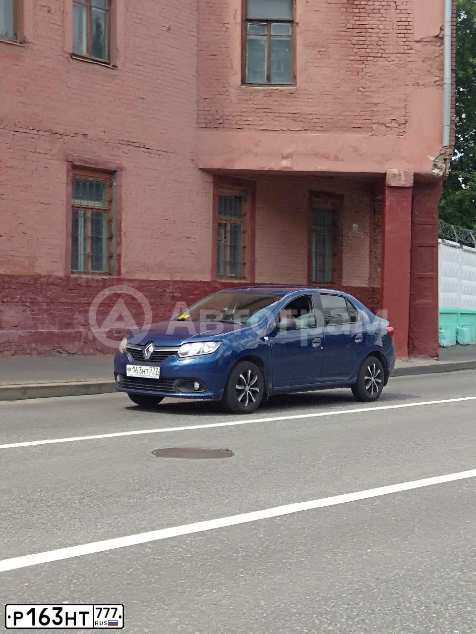 Фото автомобиля RENAULT LOGAN, 2015 — госномер Р163НТ777. Цвет: СИНИЙ