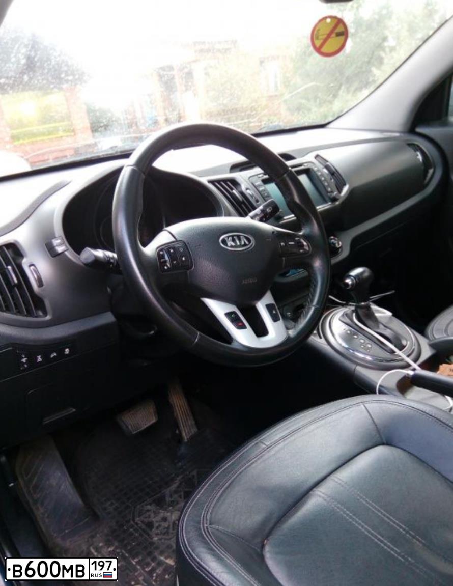Фото автомобиля KIA SPORTAGE, 2011 — госномер Т500ВМ36. Цвет: СИНИЙ