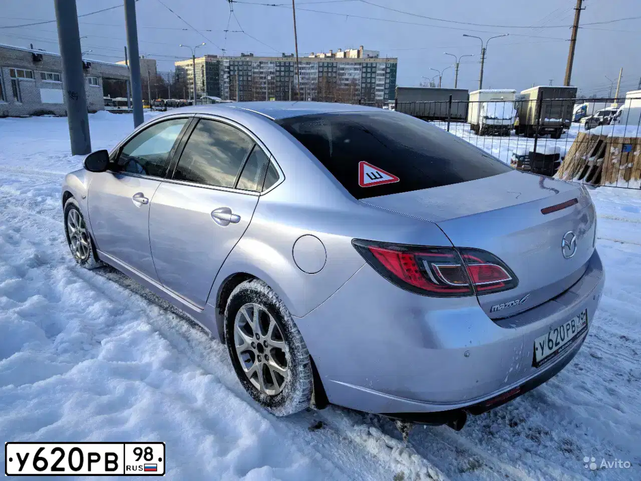 Фото автомобиля MAZDA A 6, 2008 — госномер У620РВ98. Цвет: СИРЕНЕВЫЙ