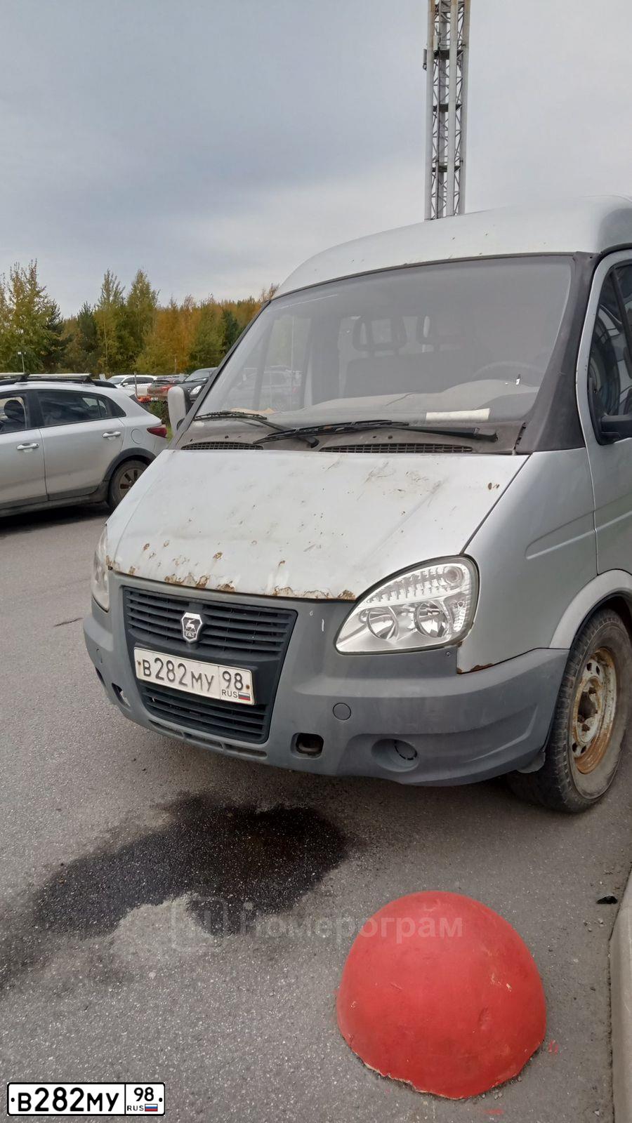 Фото автомобиля GAZ 2752 SOBOL, 2007 — госномер В282МУ98. Цвет: Серебристый