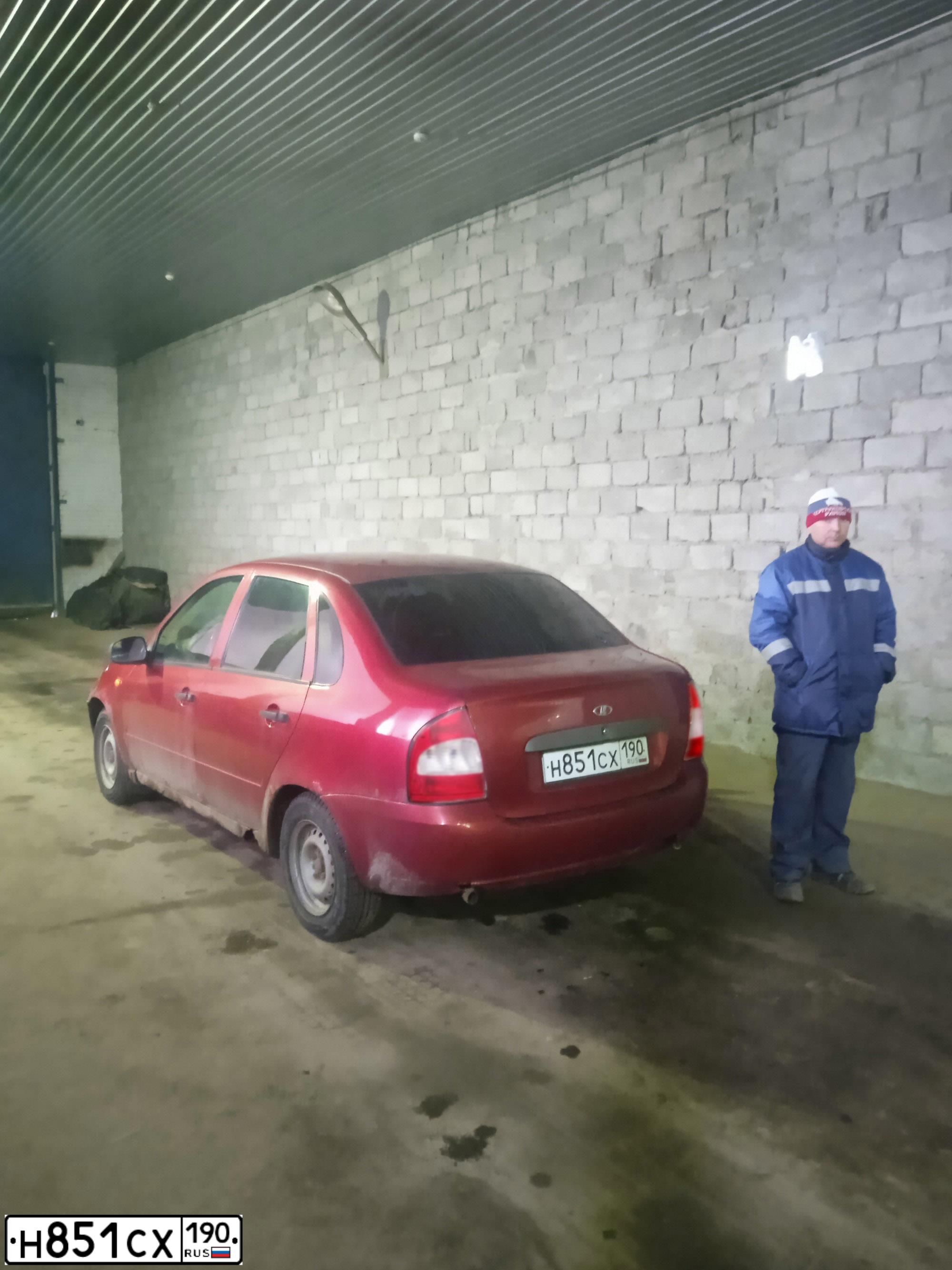 Фото автомобиля LADA 1118 KALINA, 2006 — госномер Р111МС790. Цвет: СЕРЕБРИСТО-КРАСНЫЙ