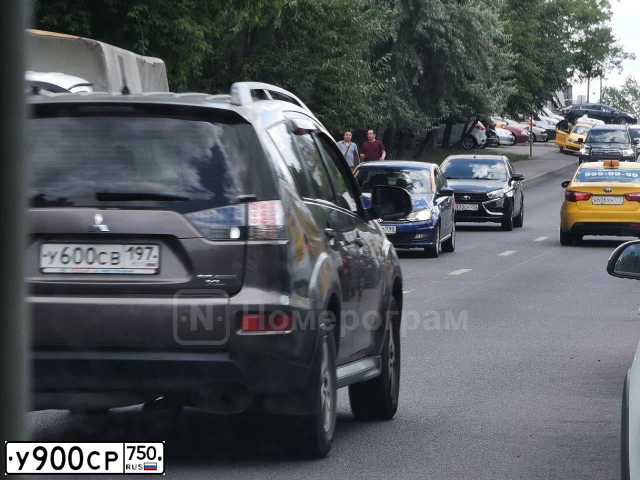 Фото автомобиля BMW 530I, 2008 — госномер К374УЕ95. Цвет: ЧЕРНЫЙ