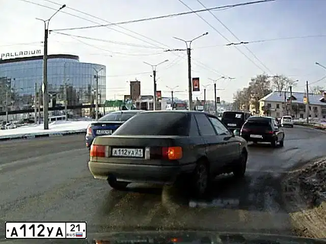 Фото автомобиля AUDI 80, 1987 — госномер А112УА21. Цвет: ЧЕРНЫЙ