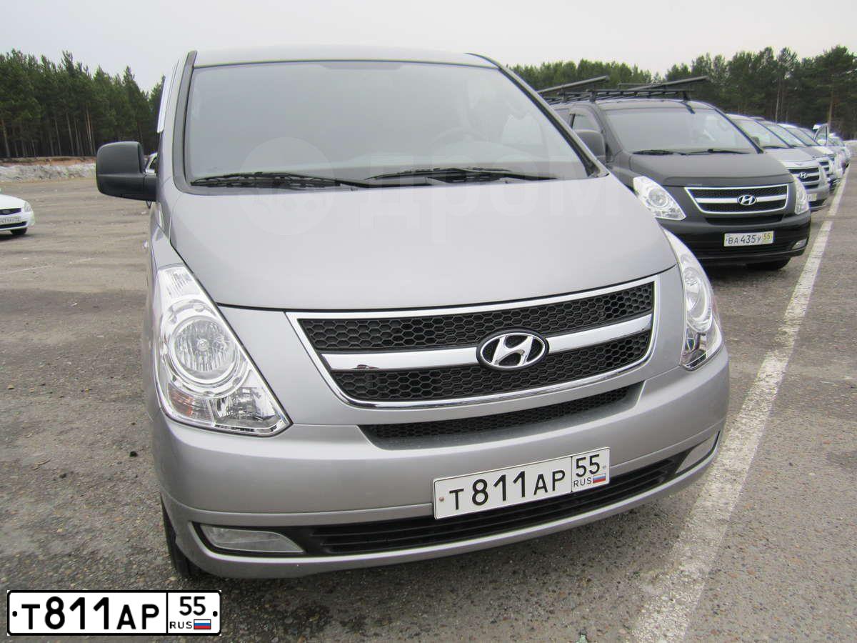 Фото автомобиля HYUNDAI GRAND STAREX, 2013 — госномер Х007ЕС72. Цвет: Серый
