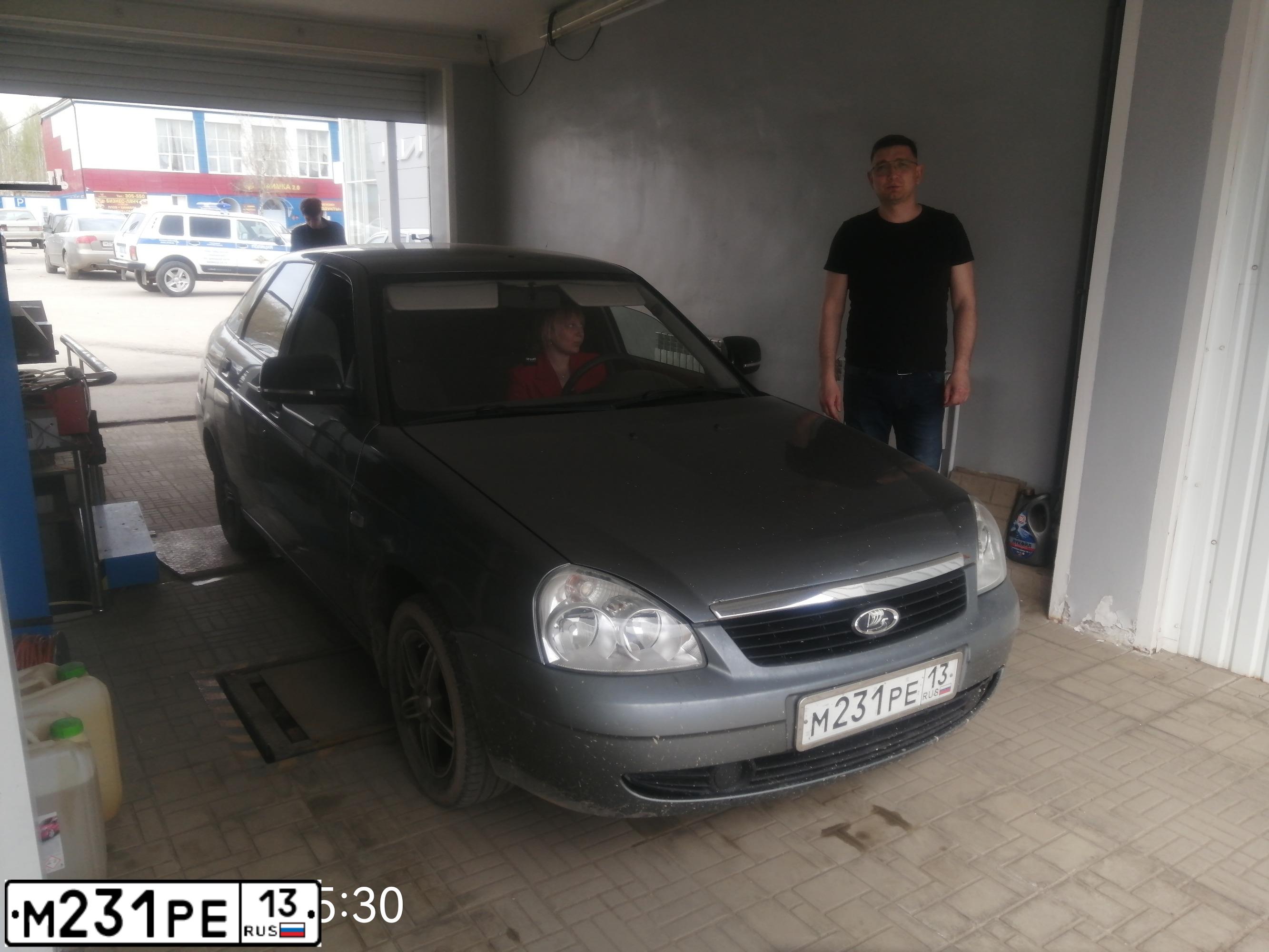 Фото автомобиля LADA 2172 PRIORA, 2011 — госномер М231РЕ13. Цвет: средний серо-зеленый металлик