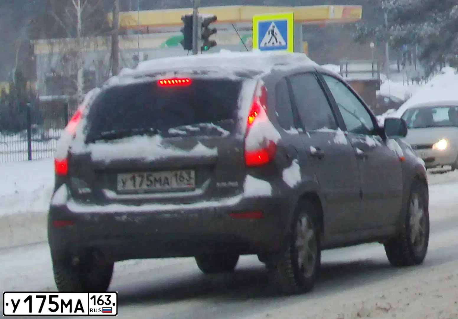 Фото автомобиля LADA 2192 KALINA, 2014 — госномер У175МА163. Цвет: Золотисто-коричневый