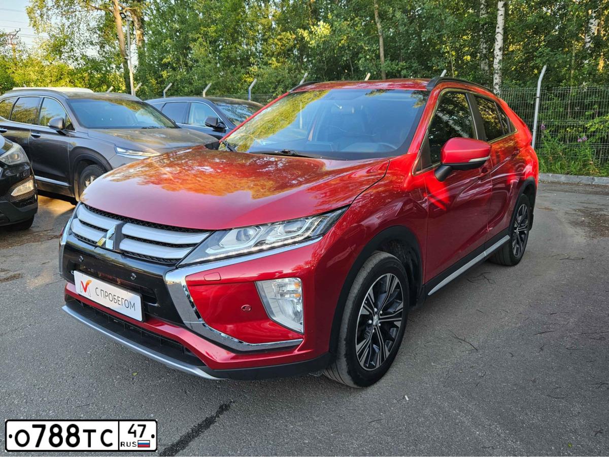 Фото автомобиля MITSUBISHI ECLIPSE CROSS, 2018 — госномер О788ТС47. Цвет: КРАСНЫЙ
