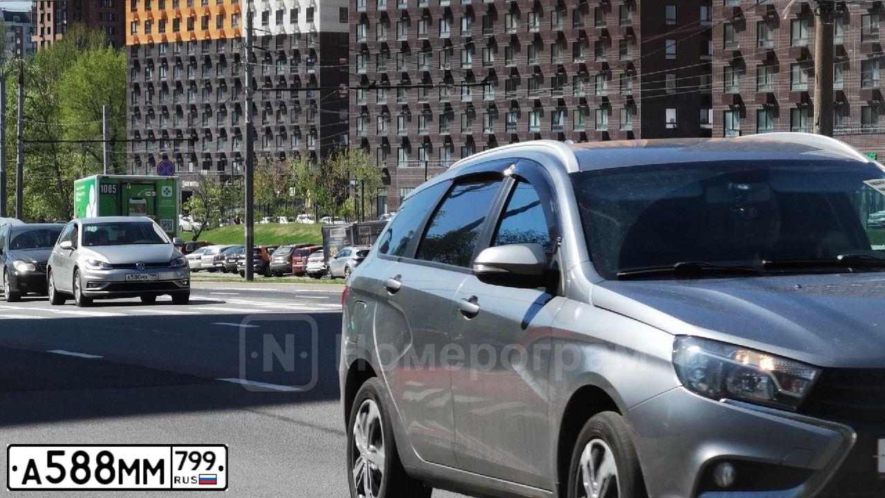 Фото автомобиля HYUNDAI SOLARIS, 2013 — госномер А588ММ799. Цвет: Белый