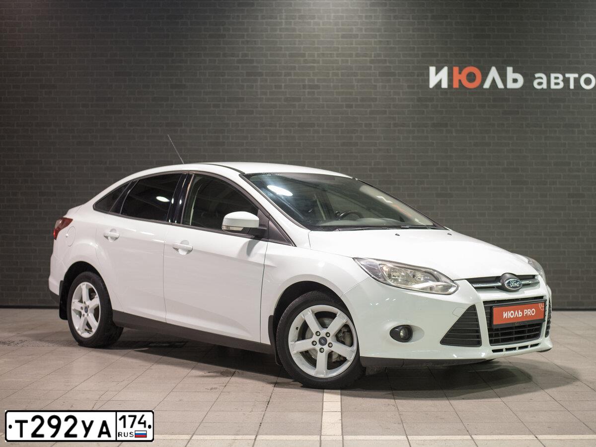 Фото автомобиля FORD FOCUS, 2014 — госномер А979ХЕ774. Цвет: Белый