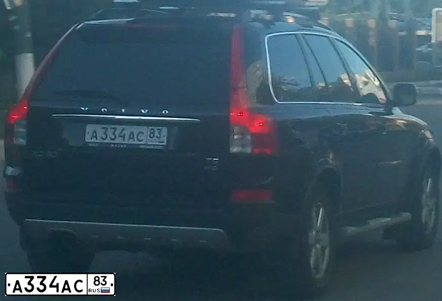 Фото автомобиля VOLVO XC90, 2011 — госномер А334АС83. Цвет: ЧЕРНЫЙ