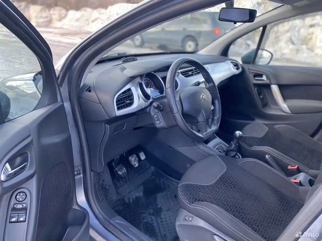 Фото автомобиля HYUNDAI I30, 2010 — госномер В600УЕ152. Цвет: ЧЕРНЫЙ