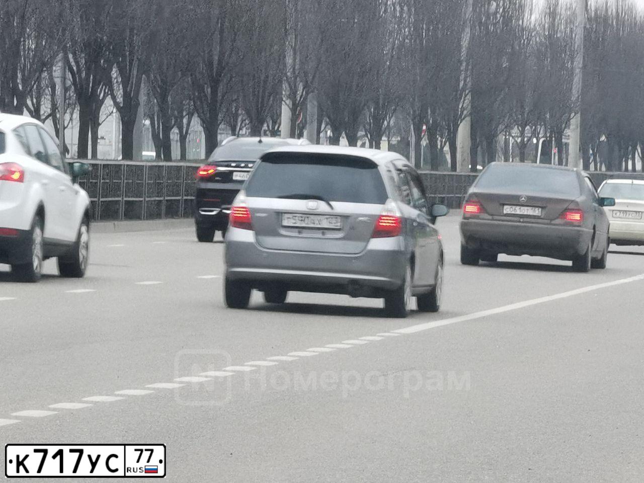 Фото автомобиля LADA 2105, 1997 — госномер К717УС77. Цвет: ЗЕЛЕНЫЙ