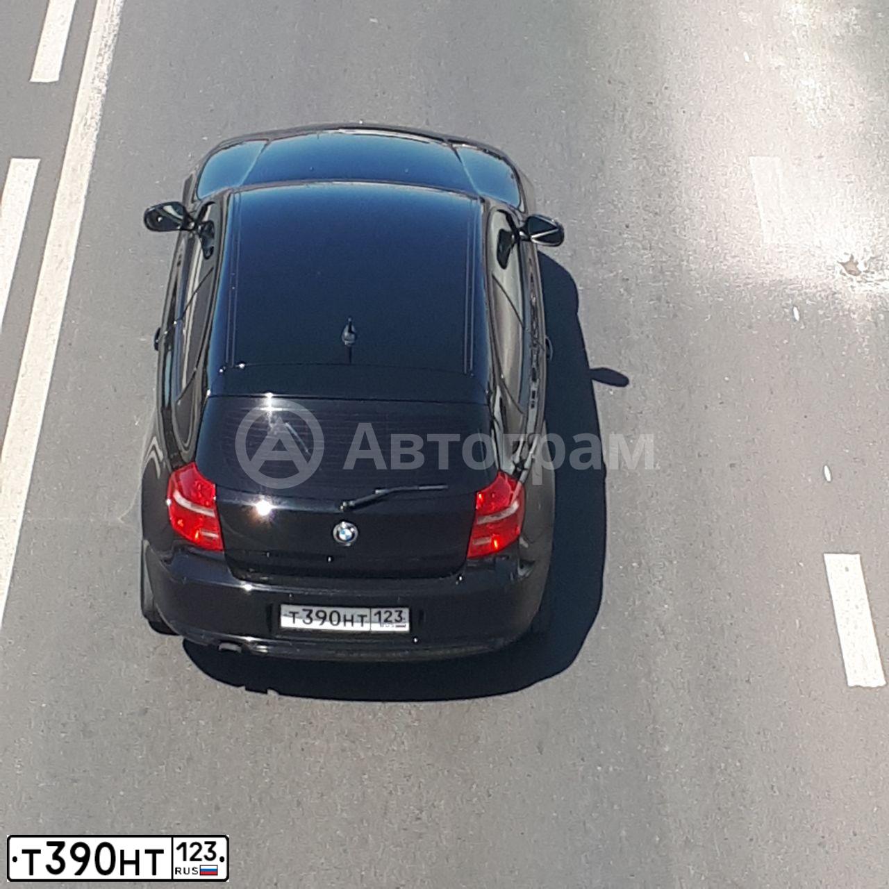 Фото автомобиля BMW W SERIE 1, 2010 — госномер Е657ЕХ193. Цвет: ЧЕРНЫЙ