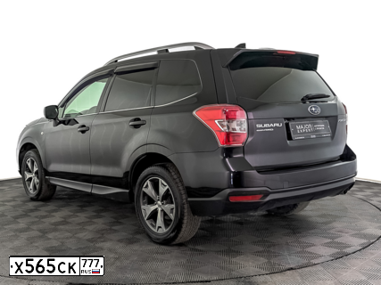 Фото автомобиля SUBARU FORESTER, 2015 — госномер Х565СК777. Цвет: ЧЕРНЫЙ
