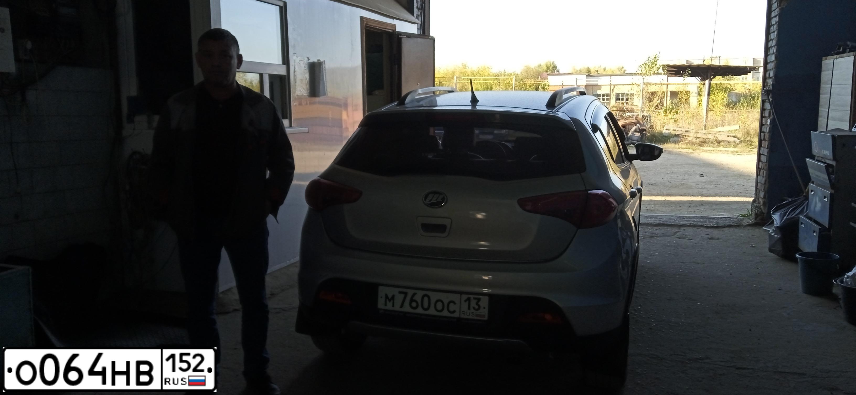 Фото автомобиля LIFAN X 50, 2016 — госномер М138РТ13. Цвет: СЕРЕБРО