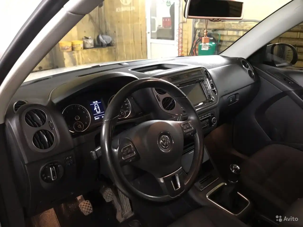 Фото автомобиля MERCEDES E-KLASSE, 2012 — госномер Х256АК96. Цвет: ЧЕРНЫЙ