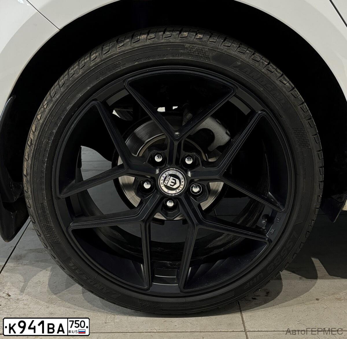 Фото автомобиля SKODA OCTAVIA, 2015 — госномер К941ВА750. Цвет: БЕЛЫЙ