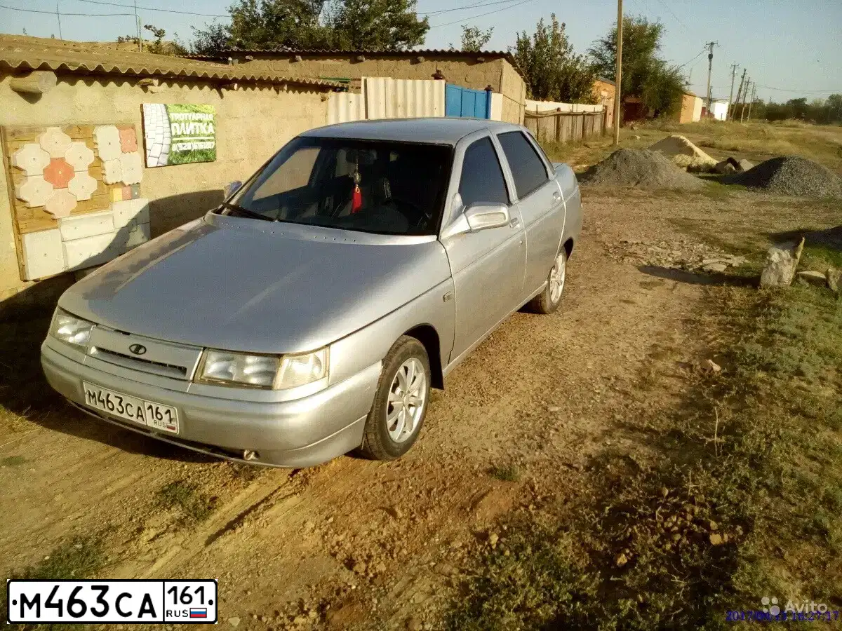 Фото автомобиля LADA 2110, 2003 — госномер М463СА161. Цвет: СВЕТЛО-СЕРЕБРИСТЫЙ МЕТАЛЛ
