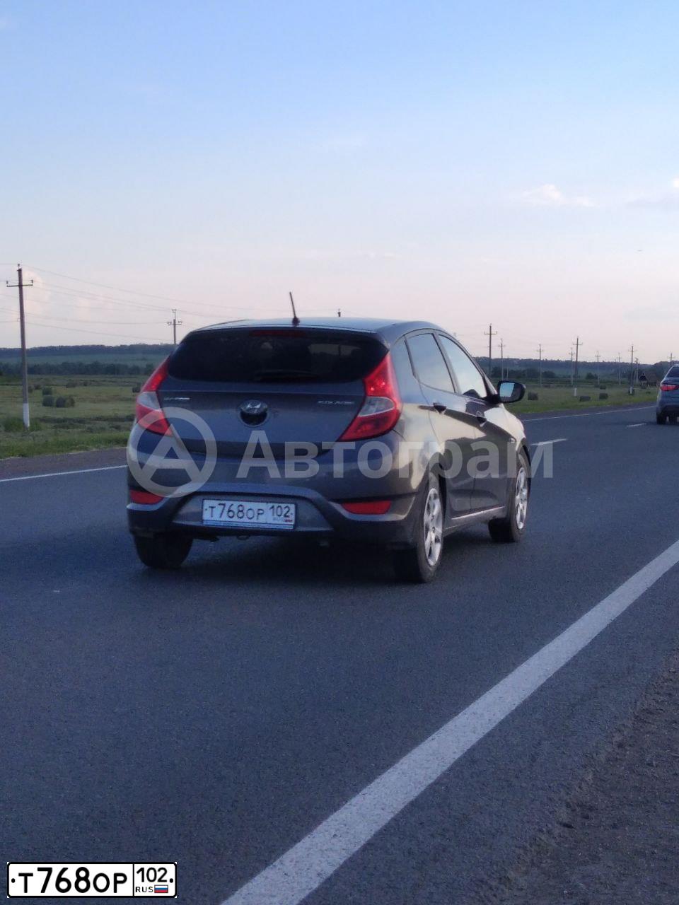 Фото автомобиля HYUNDAI SOLARIS, 2011 — госномер Т768ОР102. Цвет: ЧЕРНО-СЕРЫЙ