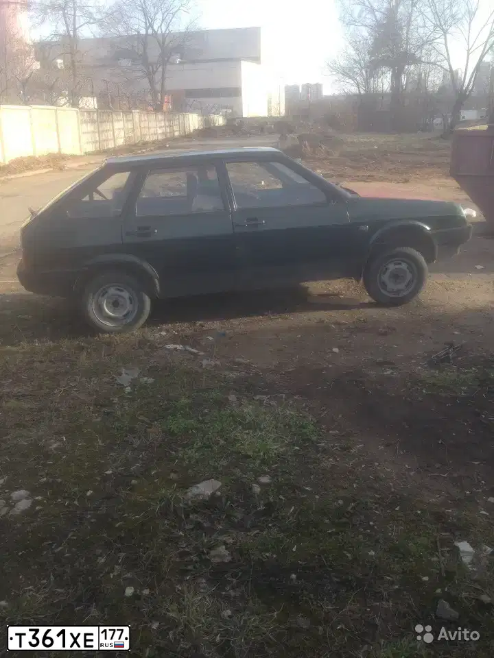 Фото автомобиля LADA 2109 SAMARA, 2003 — госномер Т361ХЕ177. Цвет: ТЕМНО-ЗЕЛЕНЫЙ